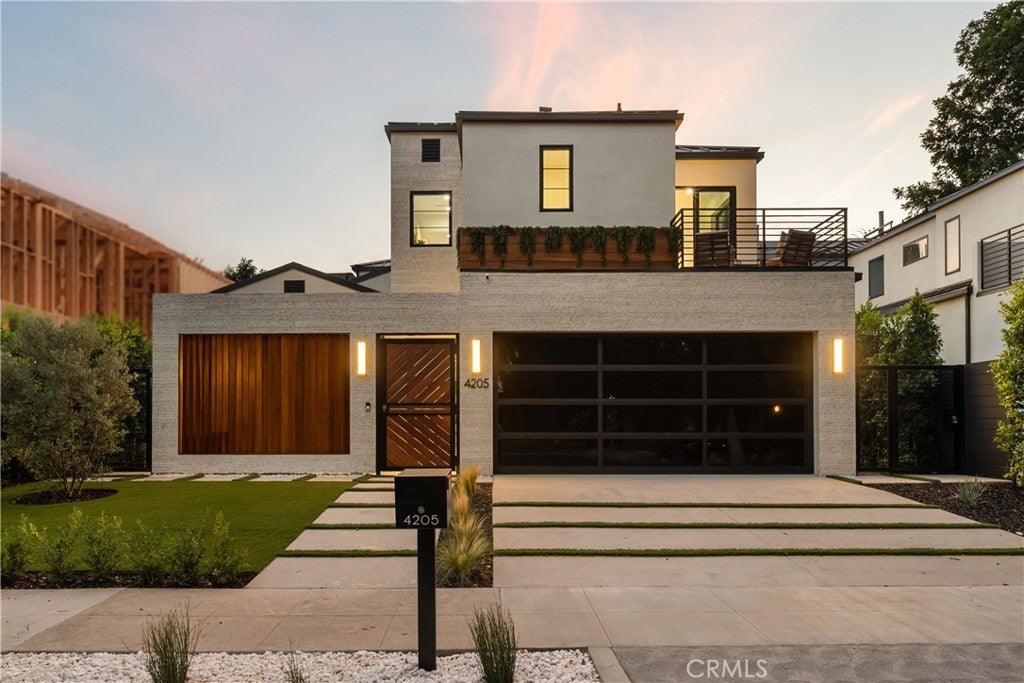 Photo of Listing #SR25177768