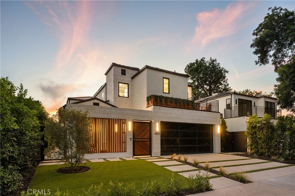 Photo of Listing #SR25177768