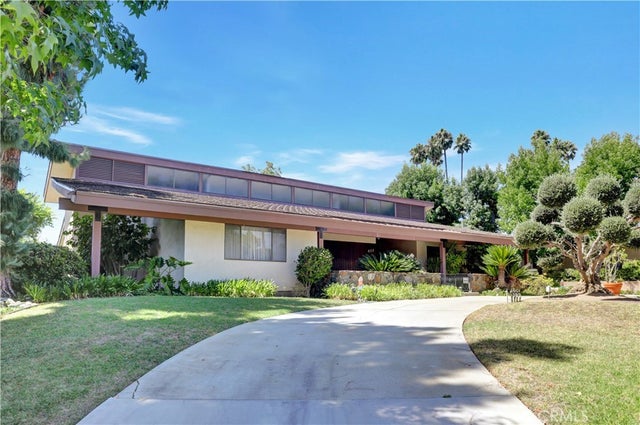 935 Sierra Madre Boulevard, San Marino