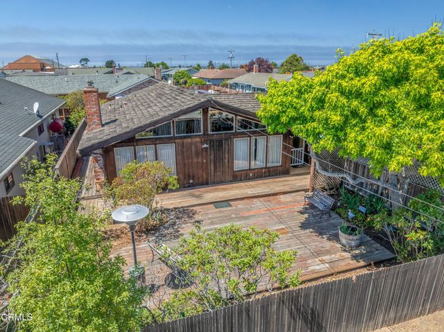 215 S Sanderson Way, Fort Bragg