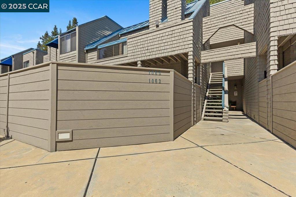 1063 Foxchase Dr, San Jose