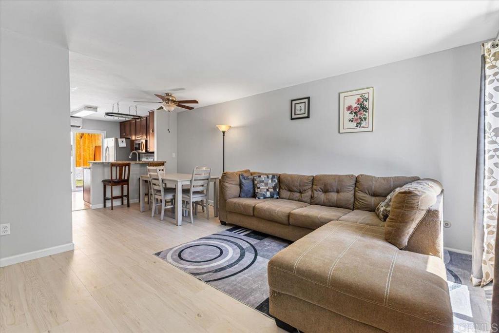 Photo of Listing #PTP2506343