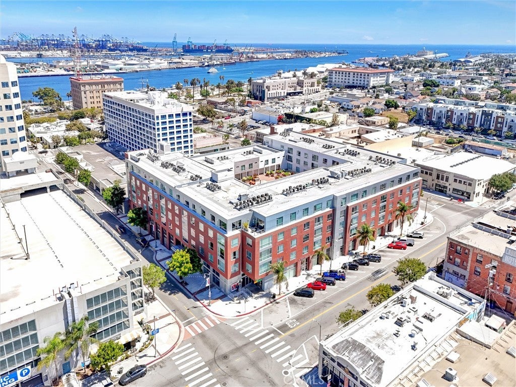 Photo of Listing #SB25187206