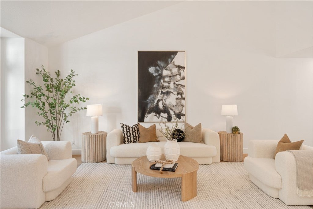 Photo of Listing #OC25186115