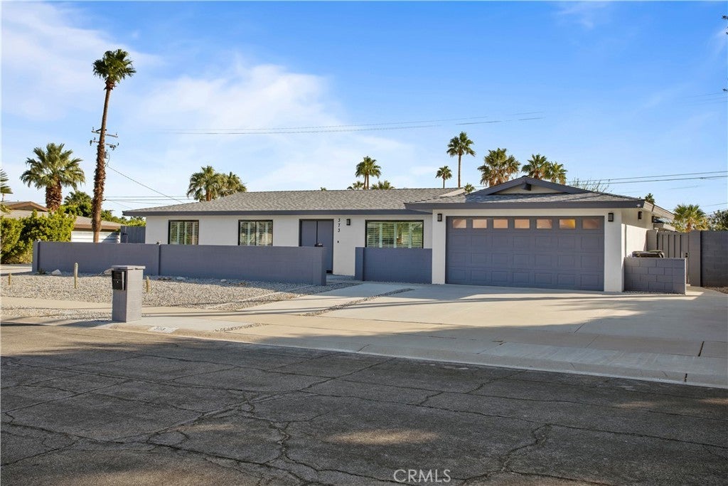 373 Simms Road, Palm Springs