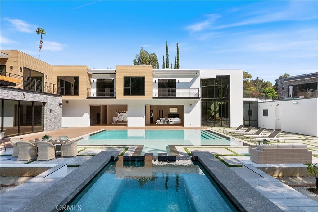 Photo of Listing #SR25187866