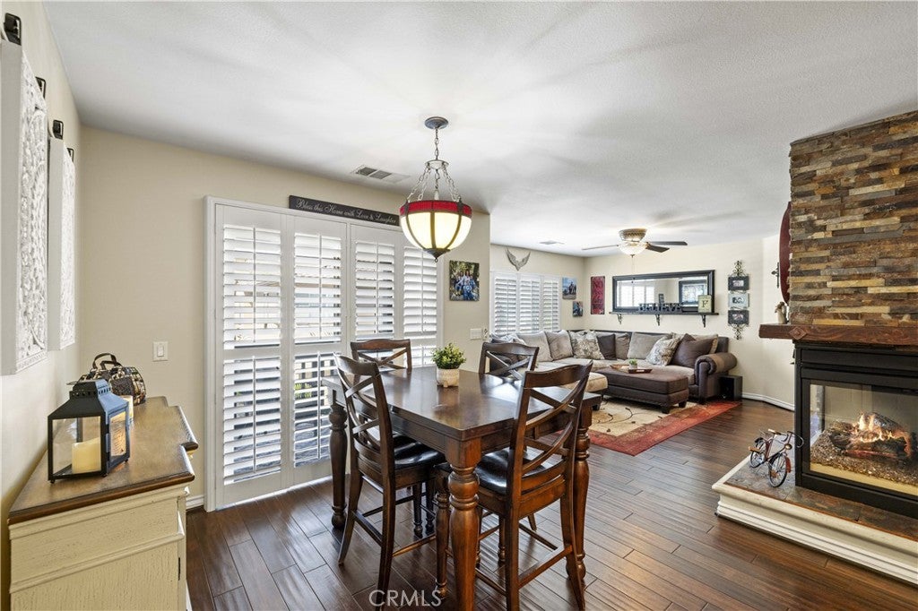 Photo of Listing #SR25188887