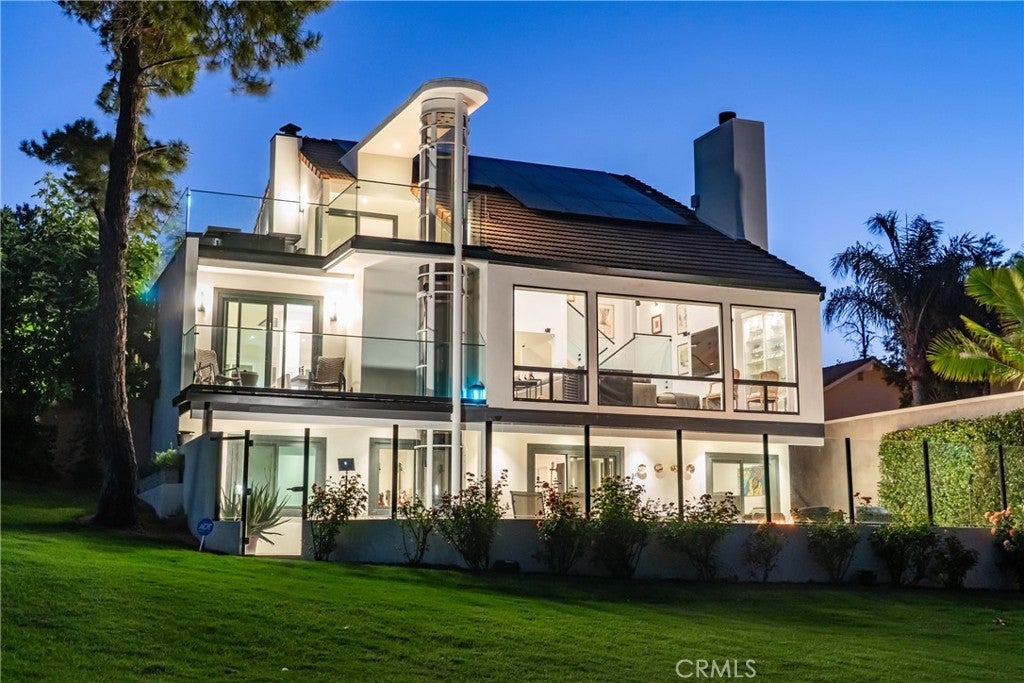 Photo of Listing #SR25187476