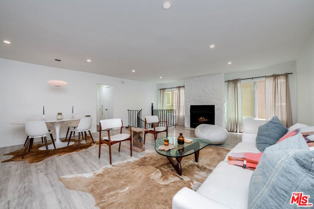 Photo of Listing #25581417