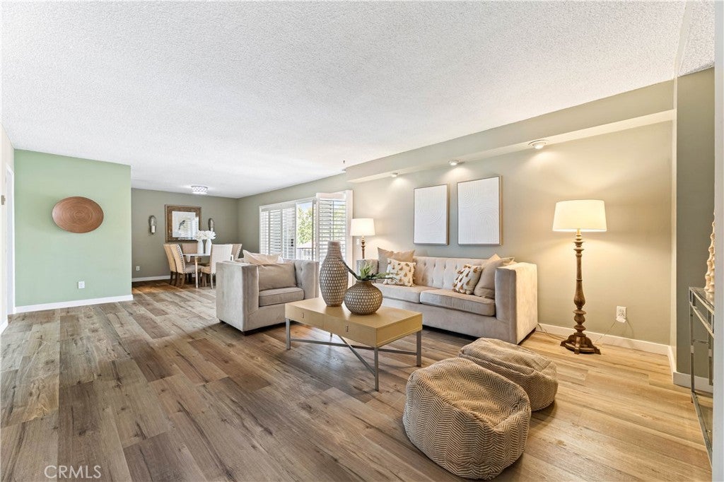 Photo of Listing #WS25189260