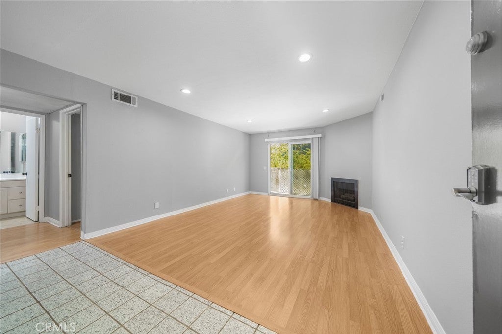 Photo of Listing #TR25189331