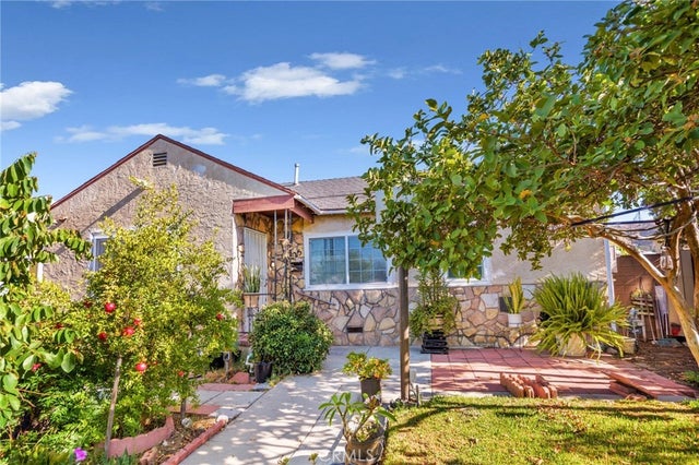 10425 Rainier Street, Sun Valley