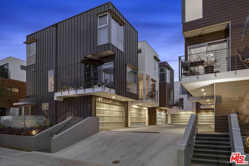 Photo of Listing #25577385