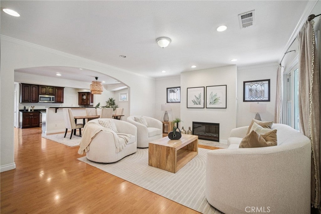 Photo of Listing #PF25188453