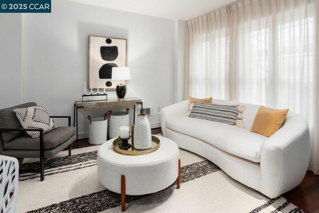 Photo of Listing #41109078