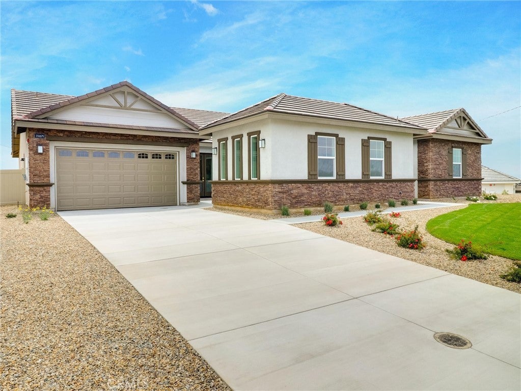 Photo of Listing #IV25190051