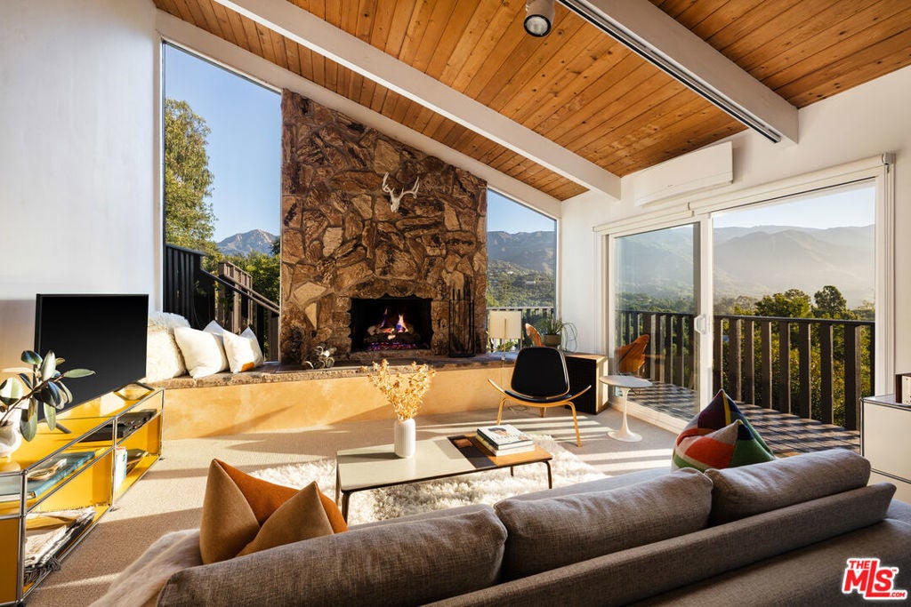 Photo of Listing #25582057