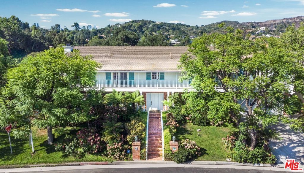 Photo of Listing #25582053