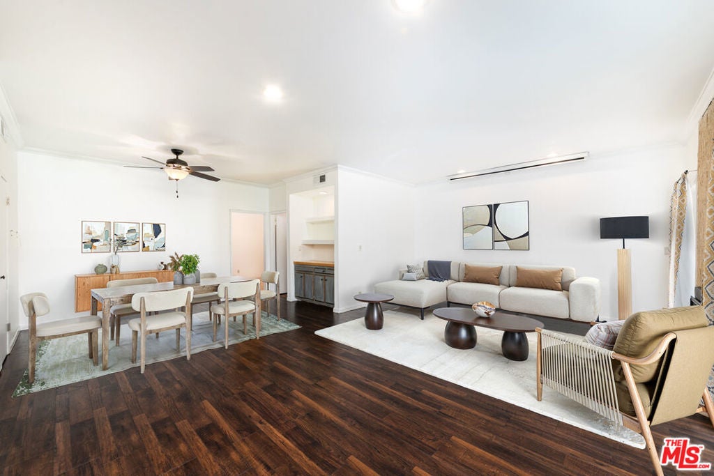 Photo of Listing #25582079