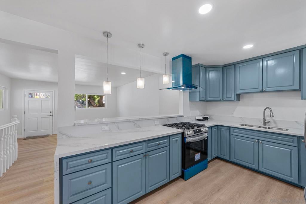 2256 El Prado, Lemon Grove