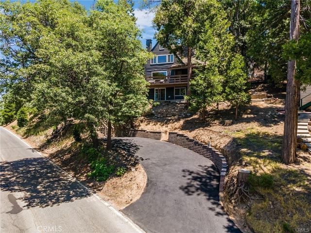143 State Highway 173, Lake Arrowhead