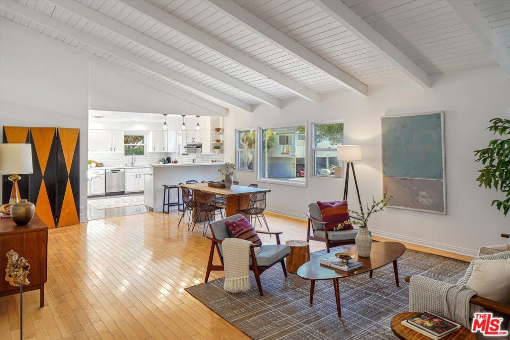 Photo of Listing #25582907