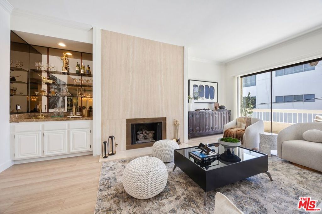 Photo of Listing #25582593