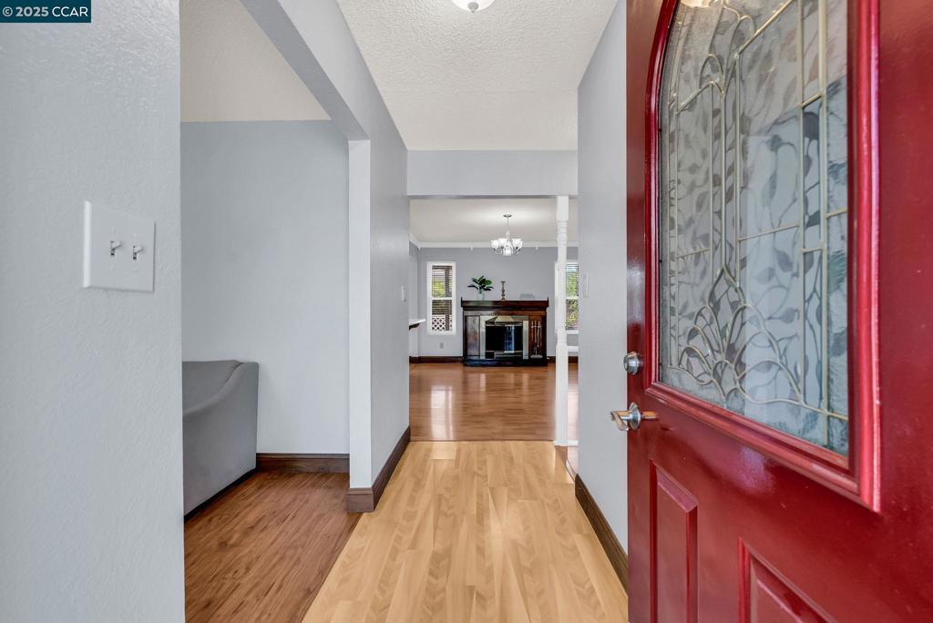 Photo of Listing #41109312