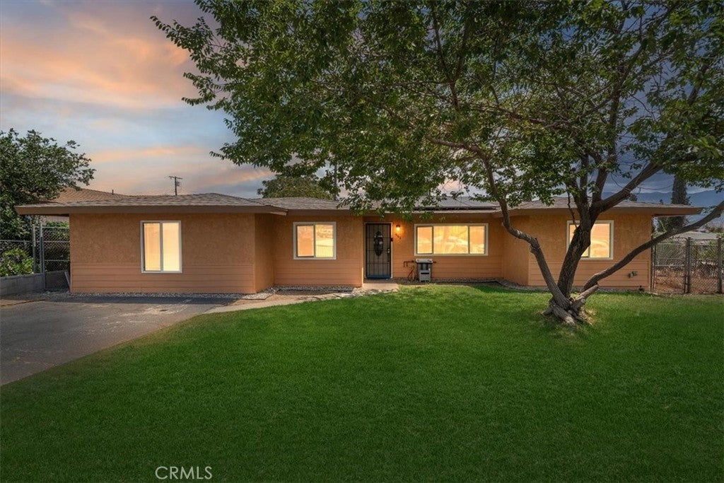 Photo of Listing #IV25191593