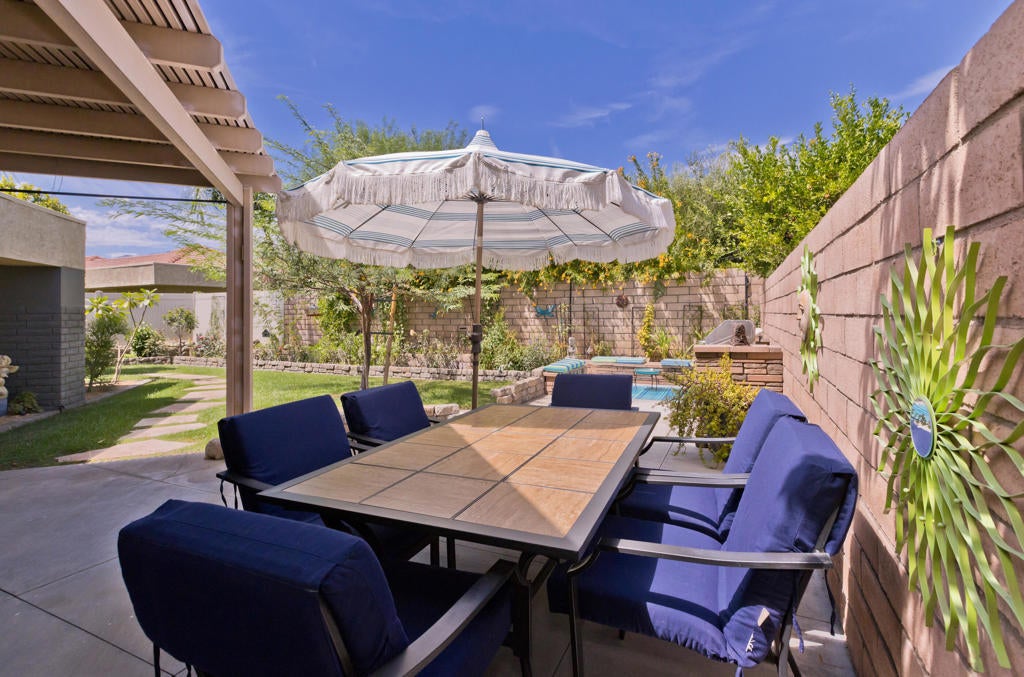 1221 Sunflower Lane, Palm Springs