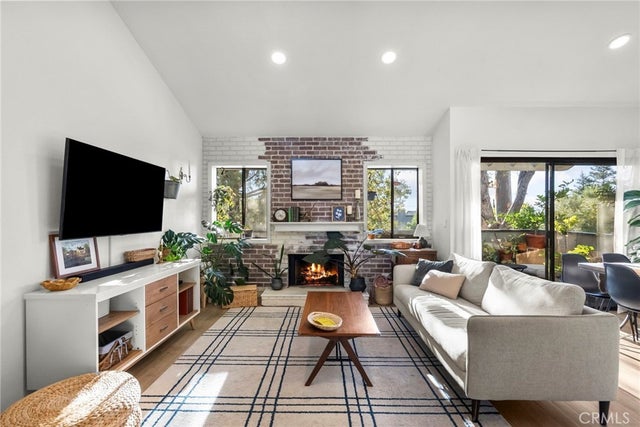 6475 Twin Circle Lane # 3, Simi Valley