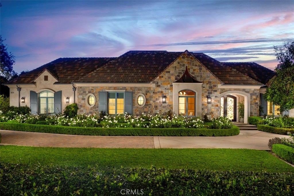 Photo of Listing #AR25188109