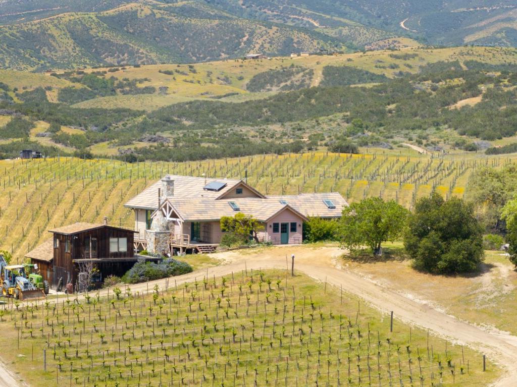 Photo of Listing #ML82019316