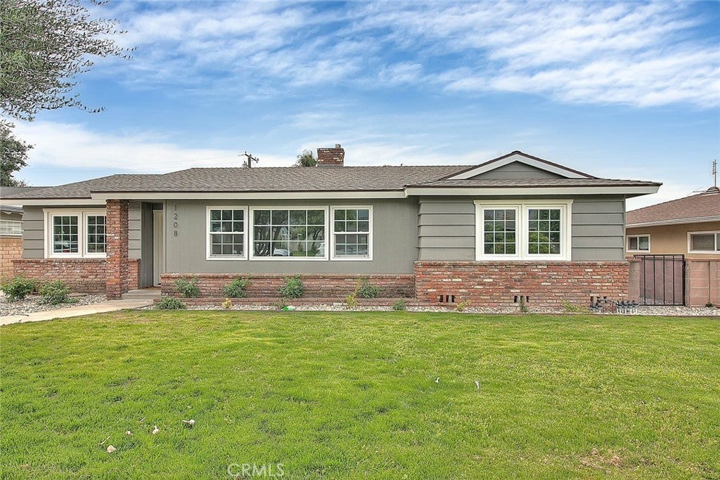 1208 Mountain View Avenue, Glendora