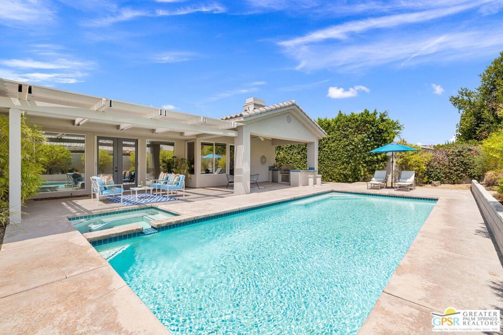 2 King Edward Court, Rancho Mirage