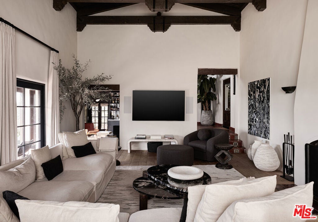 Photo of Listing #25584259