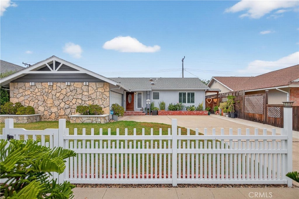 Photo of Listing #PW25104090