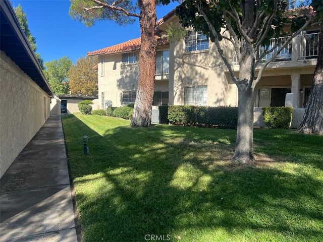 19163 Palo Verde Drive, Apple Valley
