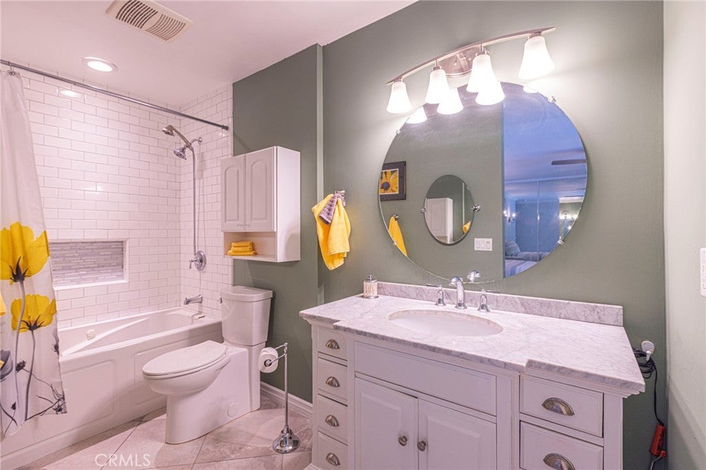 26166 Rainbow Glen Drive, Newhall