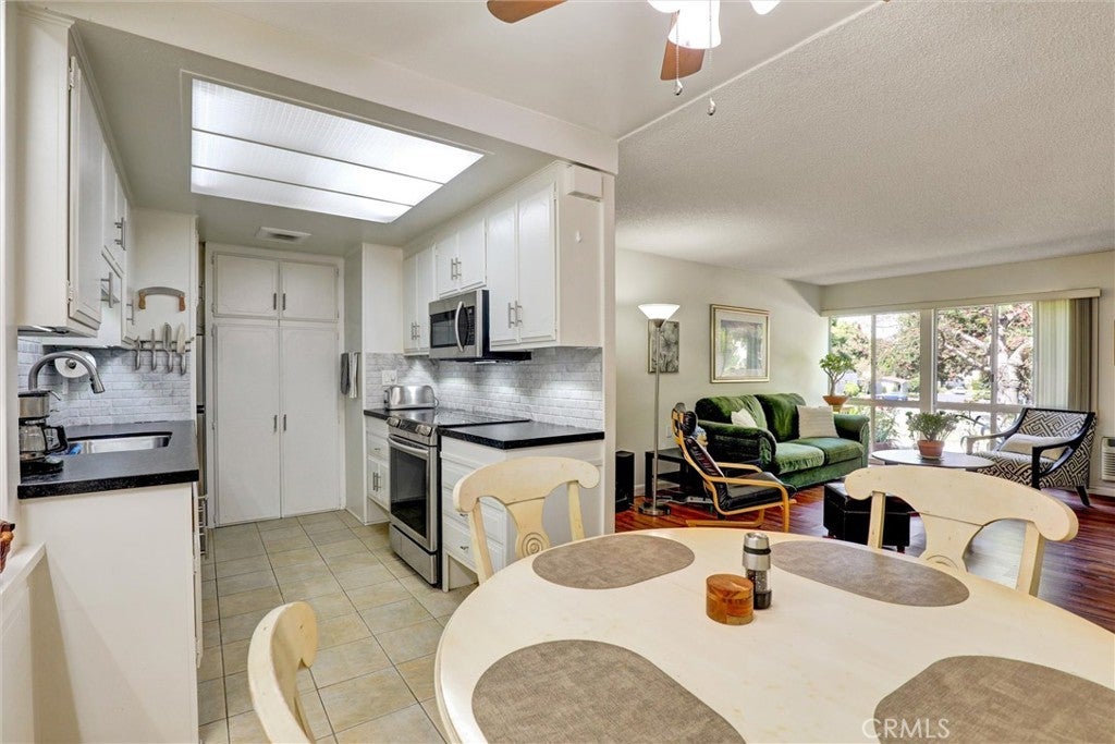 Photo of Listing #OC25194543