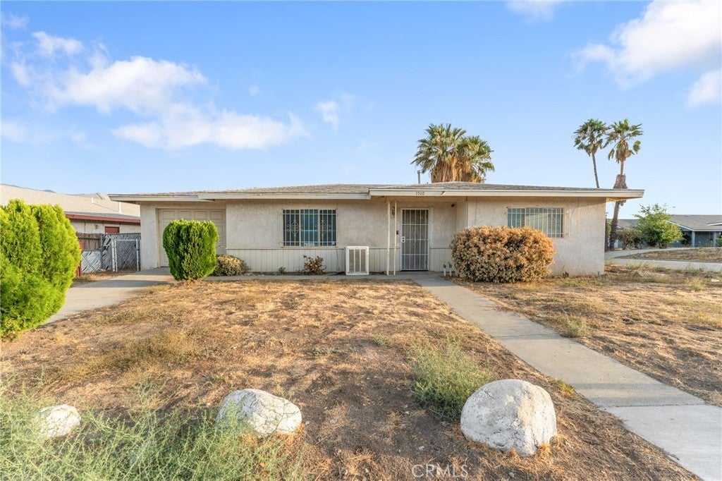 Photo of Listing #IV25194778