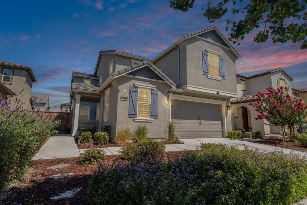 630 Cerrato Way, Hollister