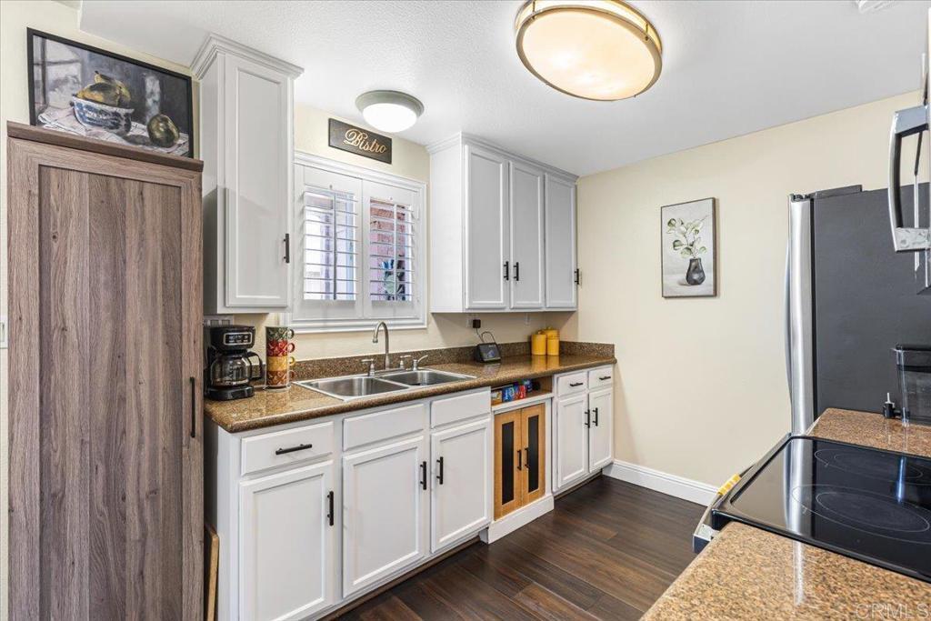 Photo of Listing #PTP2506596