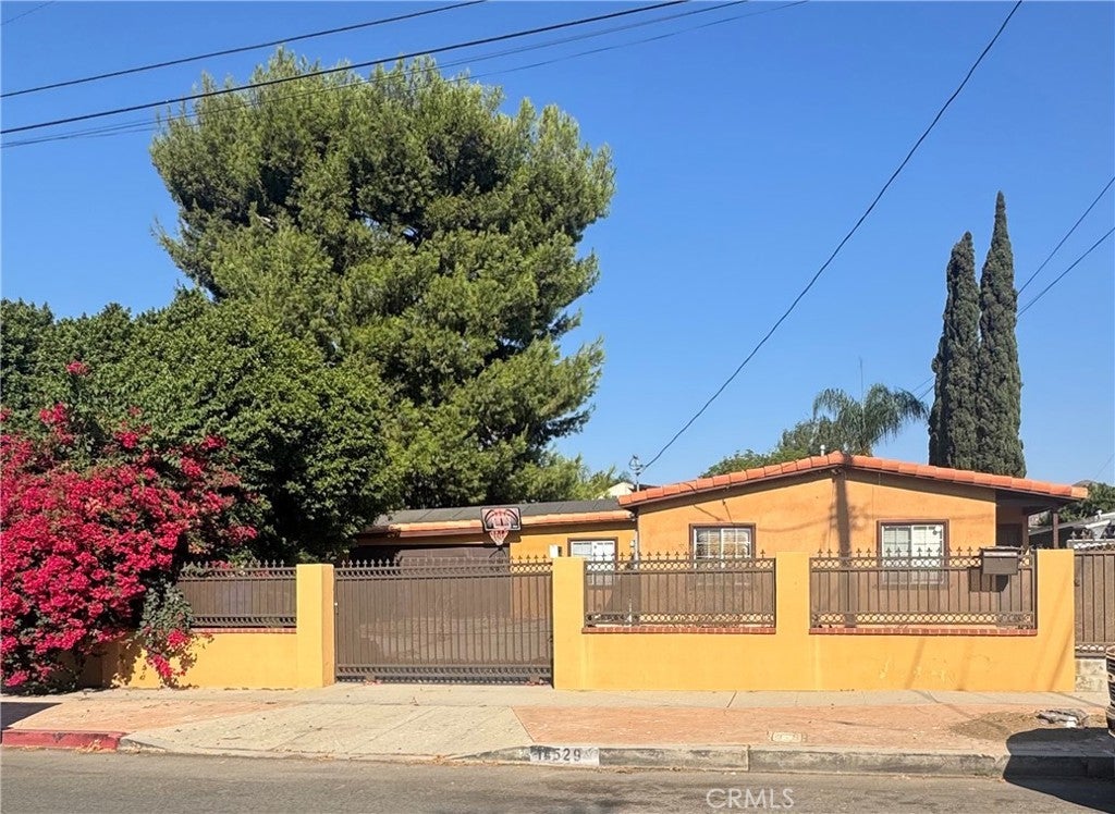 Photo of Listing #SR25195410