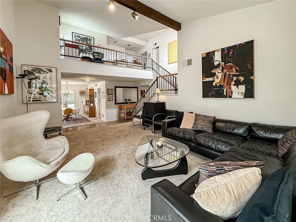 Photo of Listing #SR25192064