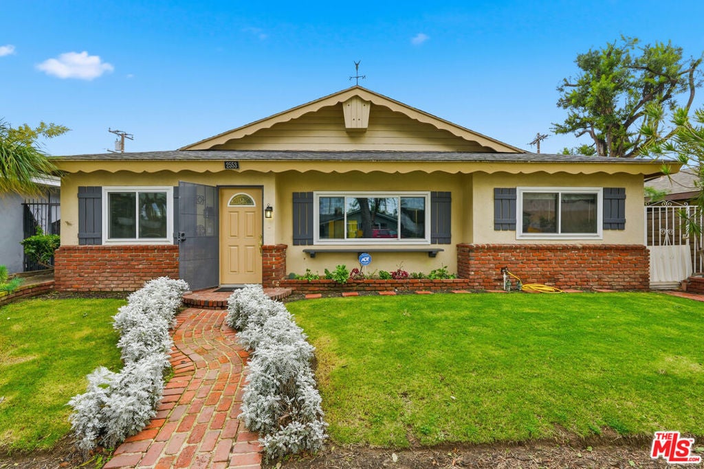 Photo of Listing #23300847