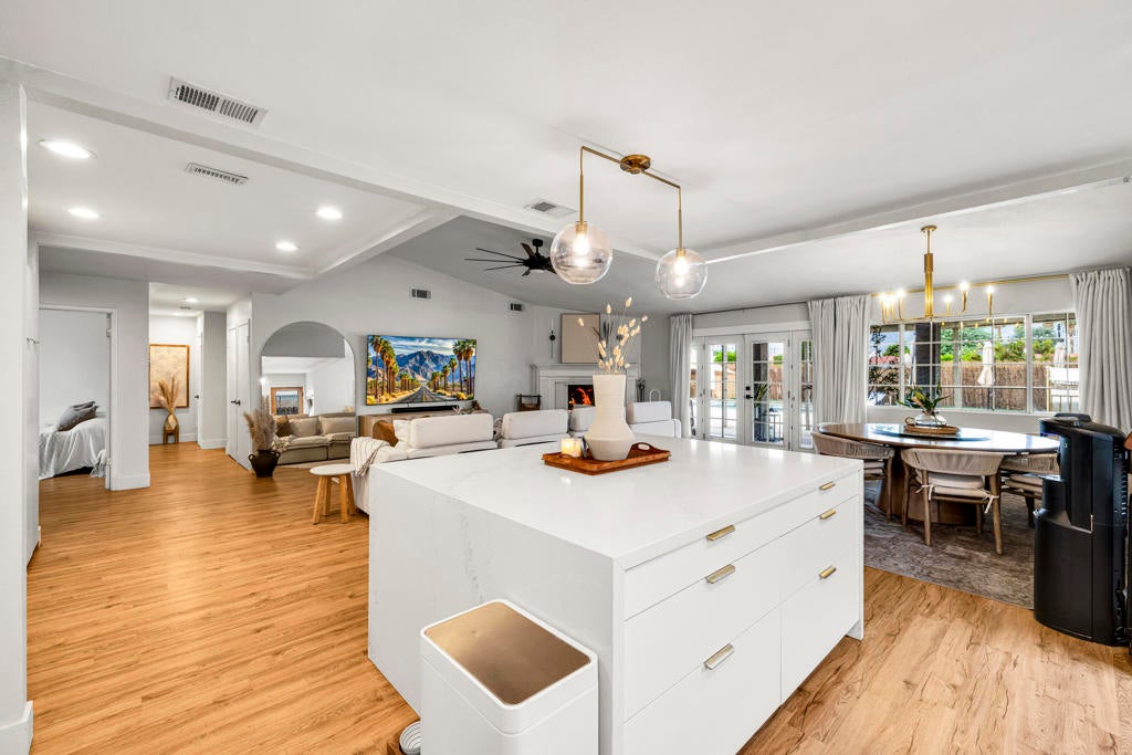 31765 Avenida Valdez, Cathedral City