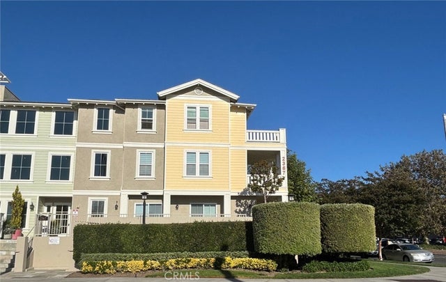 2367 Jefferson 112, Torrance.