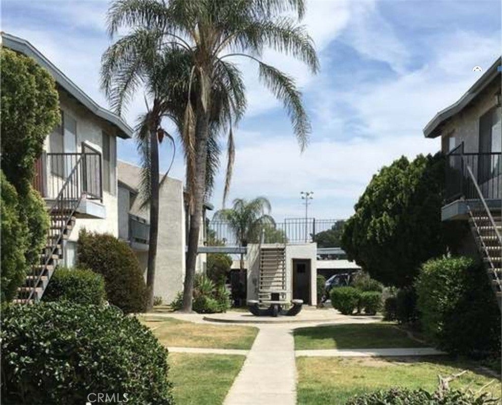 8939 Mango Avenue # F, Fontana