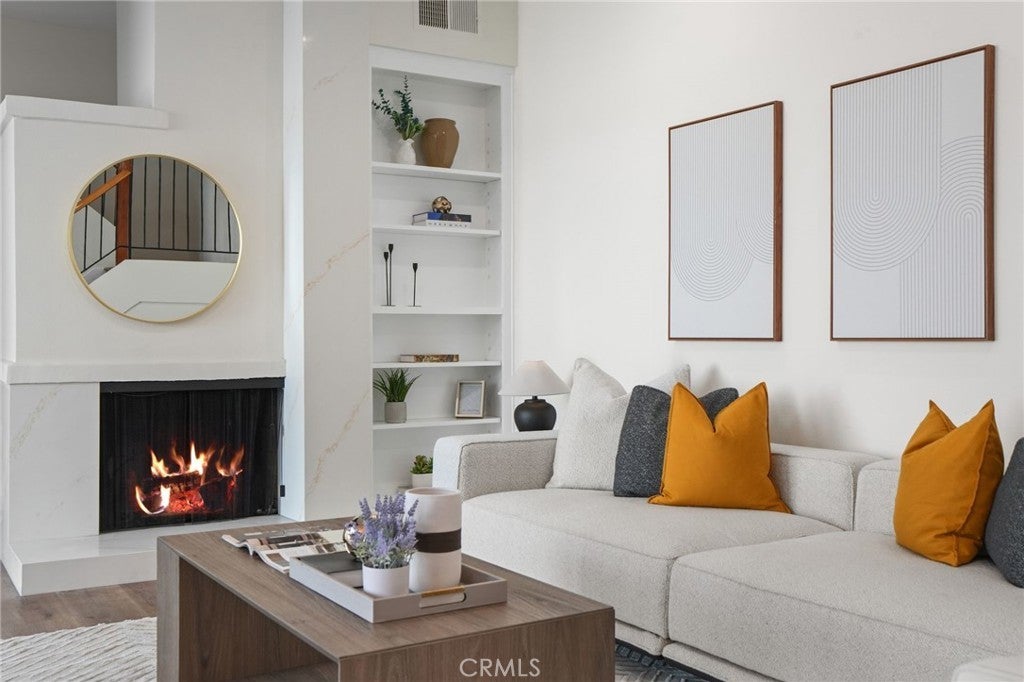 30 Woodland Drive, Irvine